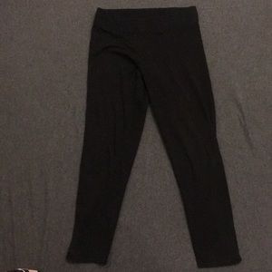 Black Aeropostale cropped leggings